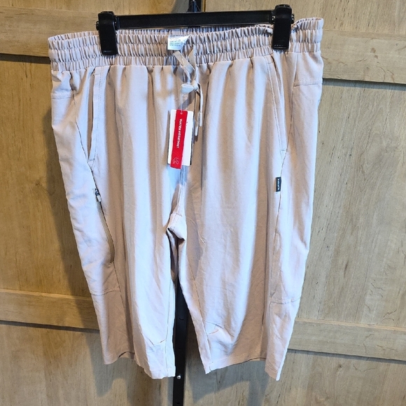 (J43) Baleaf Tan and Cream Womans Shorts Sz XL - Picture 1 of 6